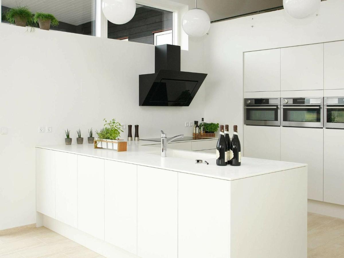 Five-Bedroom Holiday Home In Lokken 3 エクステリア 写真