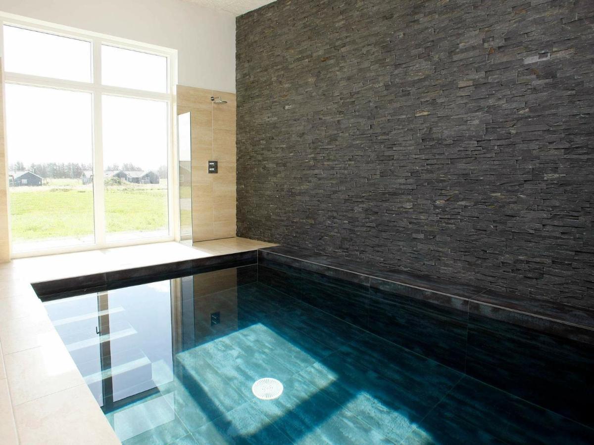 Five-Bedroom Holiday Home In Lokken 3 エクステリア 写真